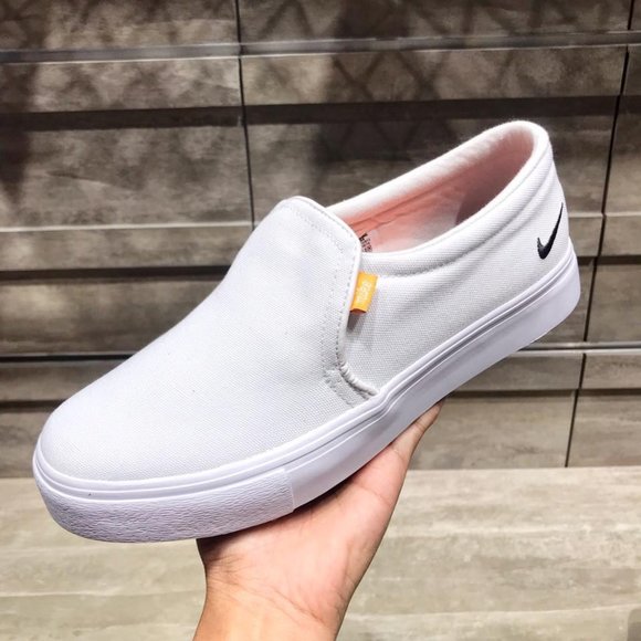 NEW Nike Court Royale AC Slip-On Casual Sneakers - Picture 15 of 15